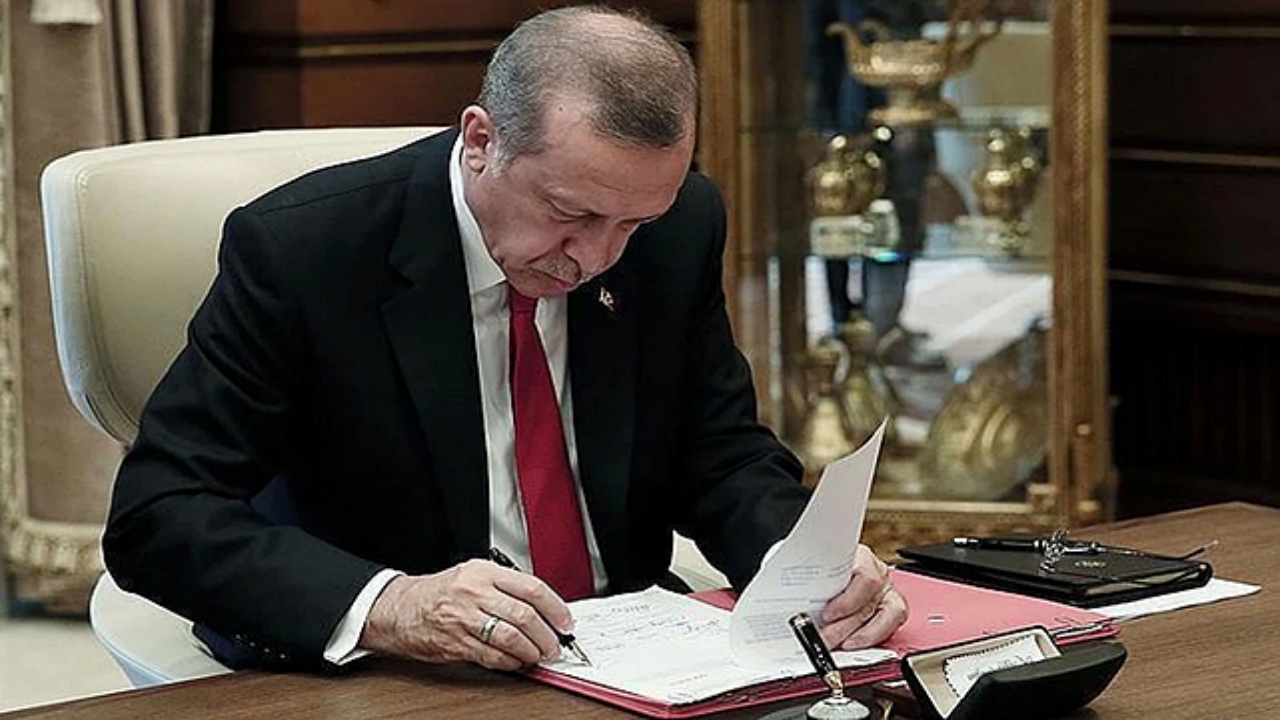 Erdoğan’dan flaş adım! İmzayı attı ve onlarcasının kapanmasına karar verdi 