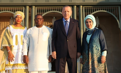 Foto - Erdoğan’dan Gazze diplomasisi! 15 ülkeye 21 ziyaret gerçekleştirdi ve 7 zirveye katıldı.