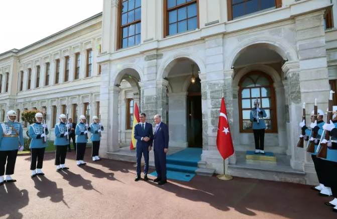 Foto - Erdoğan’dan İspanya’ya sıcak karşılama! Pedro Sanchez'i kabul etti
