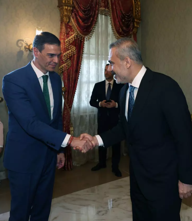 Foto - Erdoğan’dan İspanya’ya sıcak karşılama! Pedro Sanchez'i kabul etti