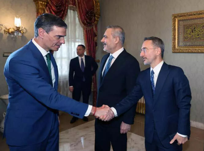 Foto - Erdoğan’dan İspanya’ya sıcak karşılama! Pedro Sanchez'i kabul etti