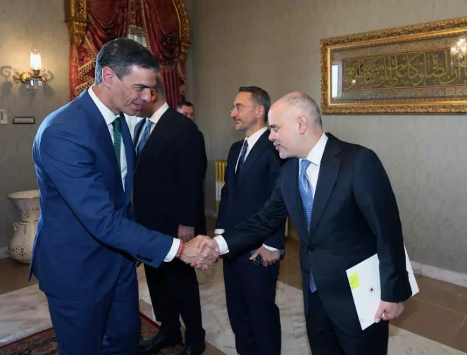 Foto - Erdoğan’dan İspanya’ya sıcak karşılama! Pedro Sanchez'i kabul etti