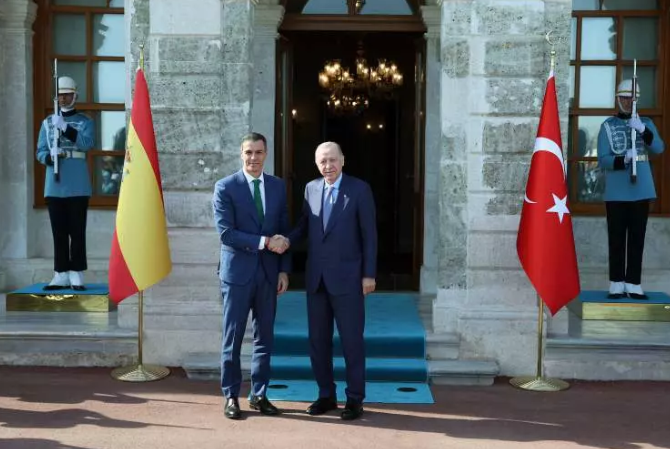 Foto - Erdoğan’dan İspanya’ya sıcak karşılama! Pedro Sanchez'i kabul etti