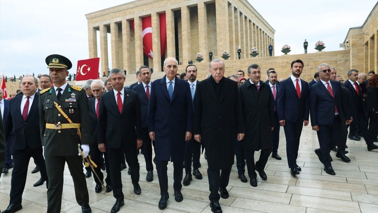 Foto - Erdoğan'dan Özel Defter'e ‘Türkiye Yüzyılı’ mesajı