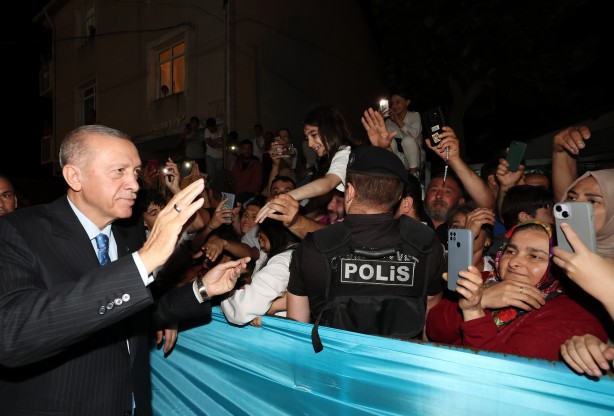 Foto - Erdoğan'dan Pendik'te Cemevi'ne 10 Muharrem ziyareti