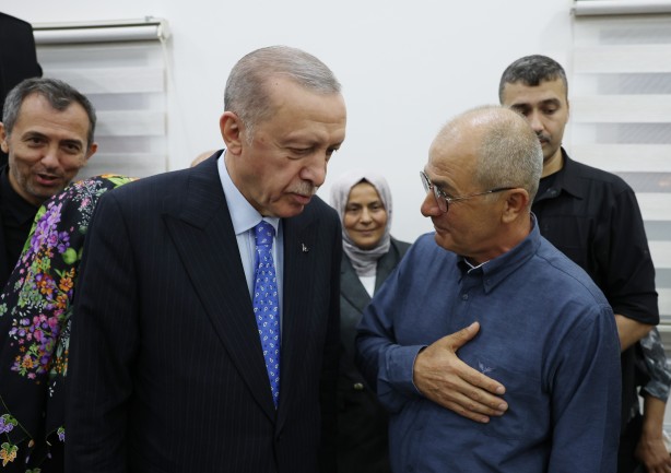 Foto - Erdoğan'dan Pendik'te Cemevi'ne 10 Muharrem ziyareti