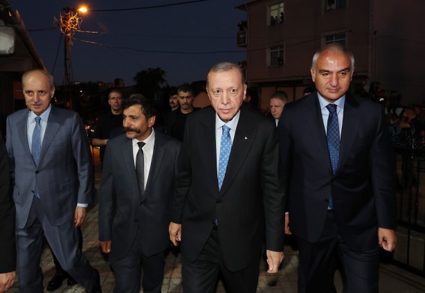 Foto - Erdoğan'dan Pendik'te Cemevi'ne 10 Muharrem ziyareti