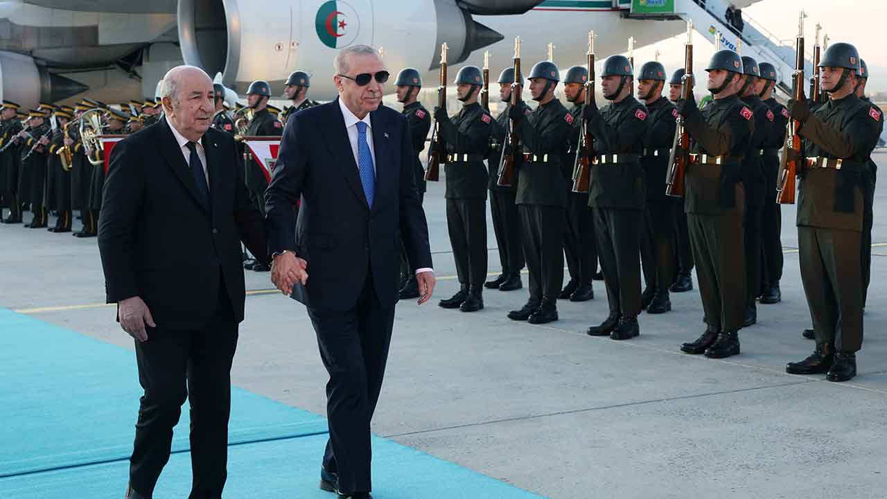 Erdoğan'dan Tebbun'a büyük jest! Esenboğa Havalimanı'nda karşıladı