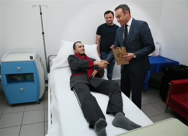 Foto - Erdoğan'dan yaralı askere jest