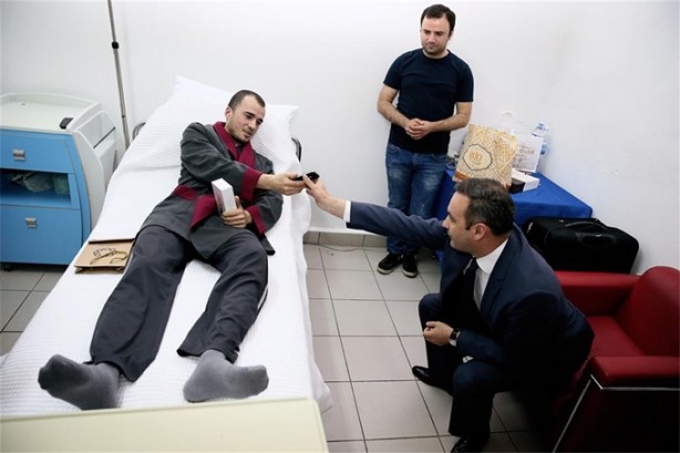 Foto - Erdoğan'dan yaralı askere jest