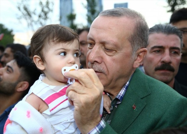 Foto - Erdoğan'ı bir anda karşılarında gördüler!