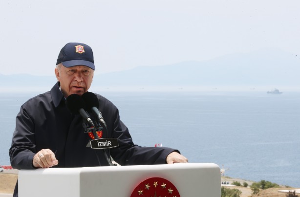 Erdoğan'ın açıklamaları Yunan basınına damga vurdu! 'Bir gece ansızın geleceğiz'
