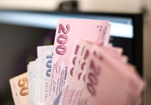 Erdoğan'ın en yakınındaki isim emeklileri heyecanlandıran açıklamayı yaptı: Bugün ya da yarın...