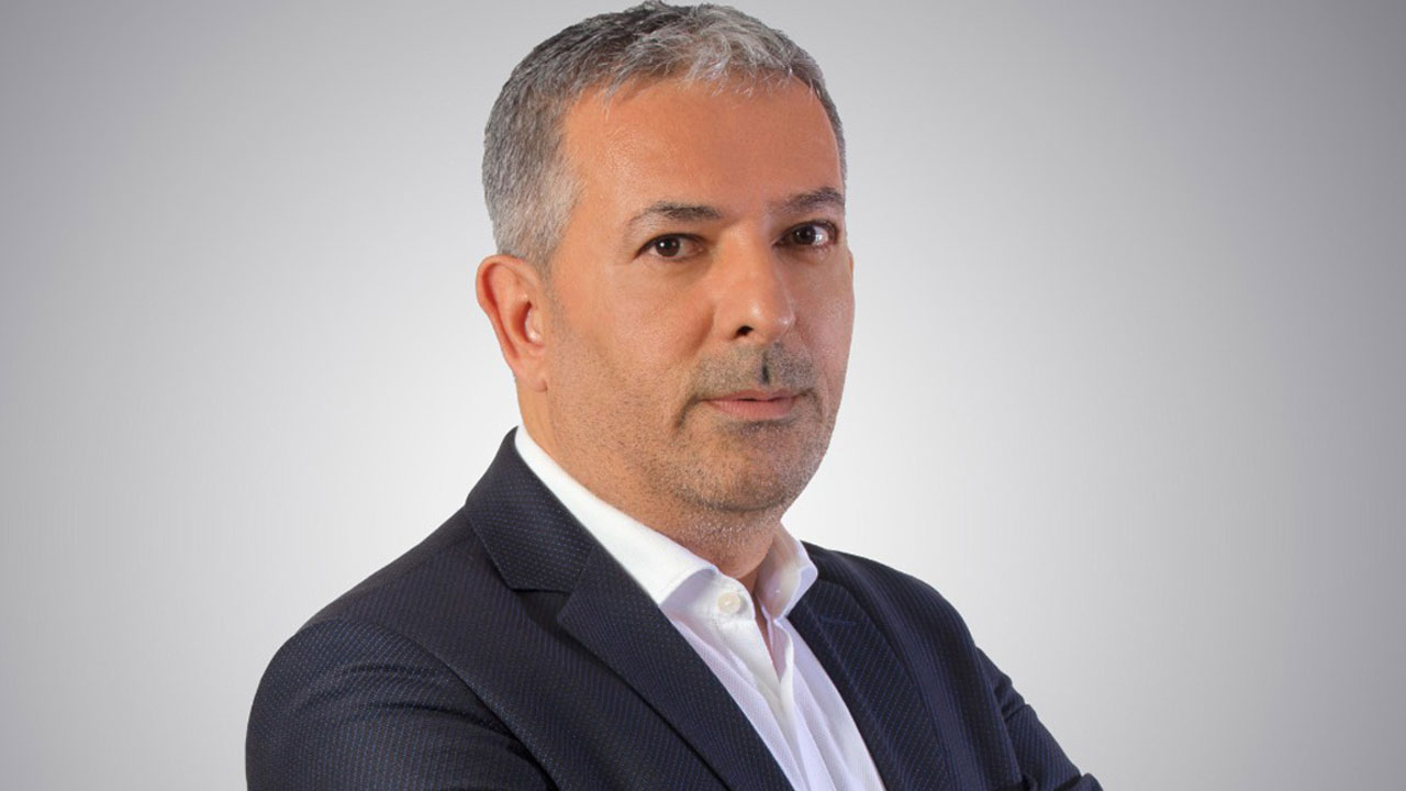 Foto - "Erdoğan’ın eski basın müşaviriyken…" Halk TV’de hava atan Akif Beki’nin havası indirildi