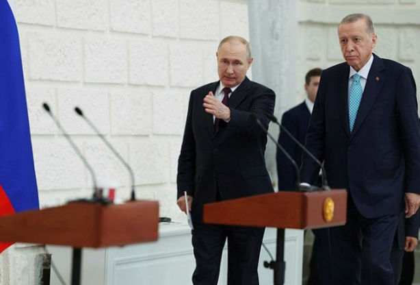 Foto - Erdoğan'ın girişimleri dünyaya umut oluyor! Soçi sonrası 40 gemiyle Afrika’ya umut taşınacak