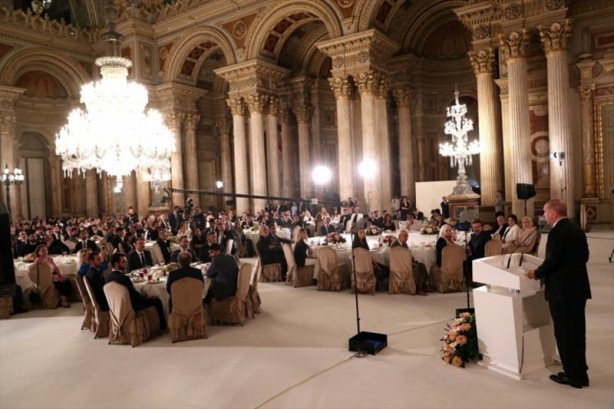 Foto - Erdoğan'ın iftar davetine ünlüler akın etti