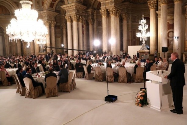 Foto - Erdoğan'ın iftar davetine ünlüler akın etti