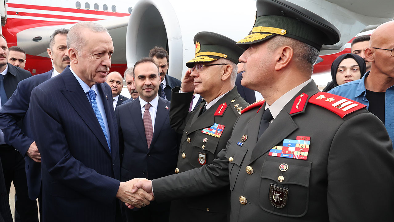 Foto - Erdoğan’ın Kıbrıs’a gitmesi korkuttu! "Yüksek teyakkuzdayız" diyerek duyurdular