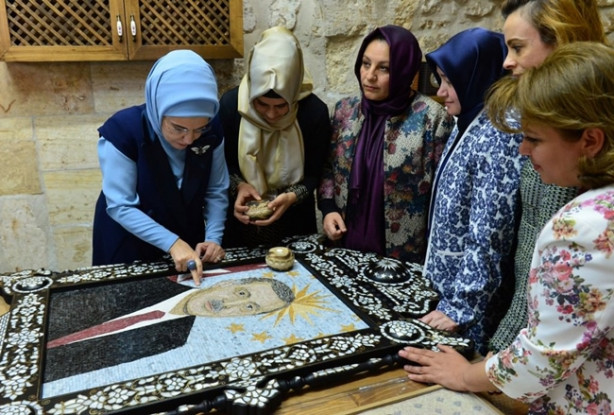 Foto - Erdoğan'ın mozaik portresine son taşı koydu