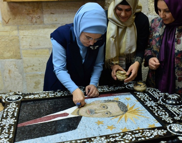 Foto - Erdoğan'ın mozaik portresine son taşı koydu
