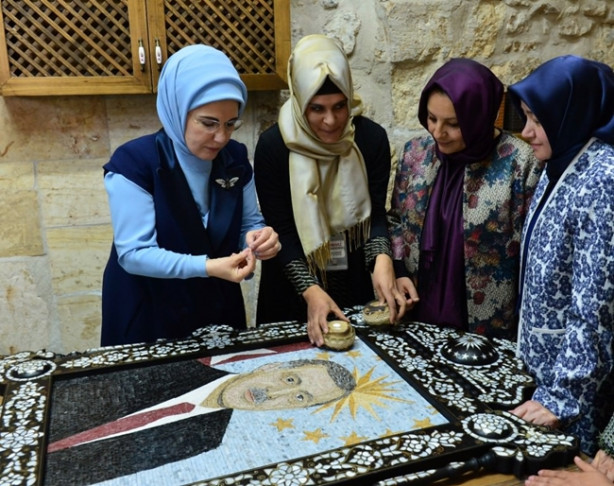 Foto - Erdoğan'ın mozaik portresine son taşı koydu