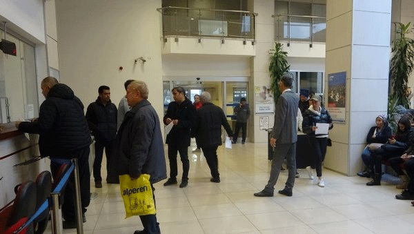 Foto - Erdoğan'ın müjdesi sonrası akın ettiler! Teşekkürler Erdoğan Türkiye bayram ediyor