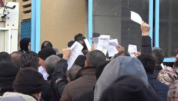 Foto - Erdoğan'ın müjdesi sonrası akın ettiler! Teşekkürler Erdoğan Türkiye bayram ediyor
