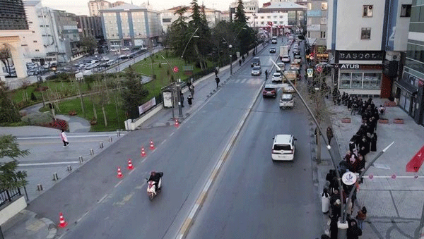 Foto - Erdoğan'ın müjdesi sonrası akın ettiler! Teşekkürler Erdoğan Türkiye bayram ediyor