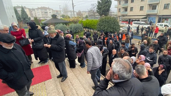 Foto - Erdoğan'ın müjdesi sonrası akın ettiler! Teşekkürler Erdoğan Türkiye bayram ediyor