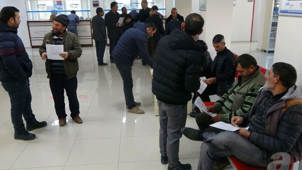 Foto - Erdoğan'ın müjdesi sonrası akın ettiler! Teşekkürler Erdoğan Türkiye bayram ediyor