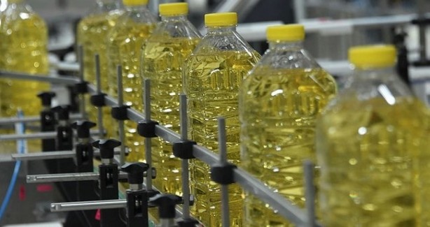 Foto - Erdoğan’ın talimatı meyvesini verdi! Ücretsiz ayçiçek yağı dağıtmaya başladılar