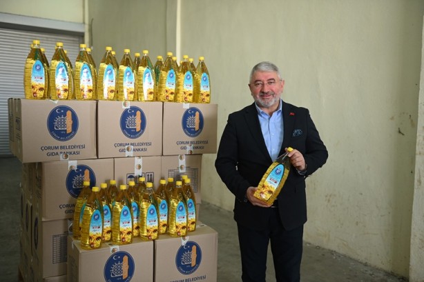 Foto - Erdoğan’ın talimatı meyvesini verdi! Ücretsiz ayçiçek yağı dağıtmaya başladılar