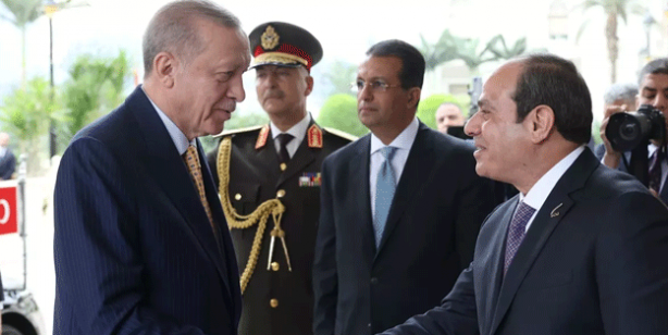 Erdoğan'la görüşen Sisi'den flaş Türkiye kararı
