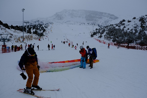 Foto - Ergan Dağı'nda yamaç paraşütü heyecanı