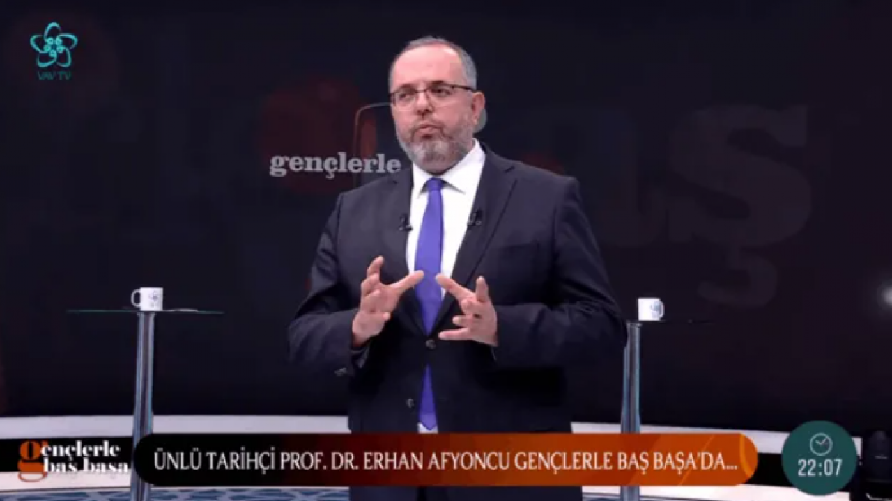 Foto - Erhan Afyoncu Gençlerle konuştu: ‘Düşmanın silahıyla düşmanla savaşamazsın’