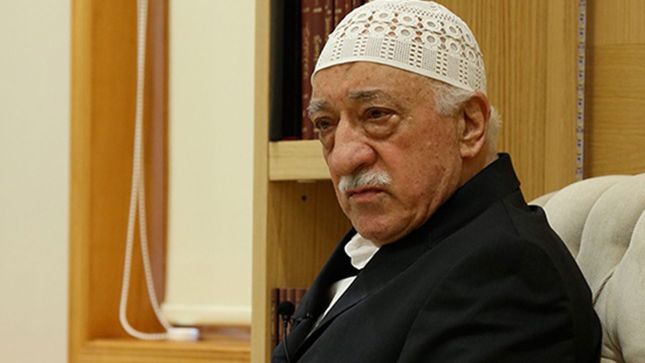 Foto - Erhan Afyoncu'dan gündemi sarsacak çıkış: Sayılarını bilmem ama devlete sızdılar