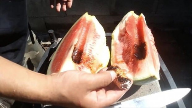 Foto - Erimiş bakırı karpuza döktü! İşte sonuç...