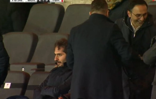 Foto - Erman Toroğlu çılgına döndü: Utan lan, defol git