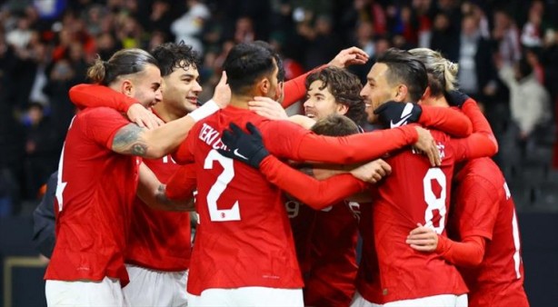 Foto - Erman Toroğlu çılgına döndü: Utan lan, defol git