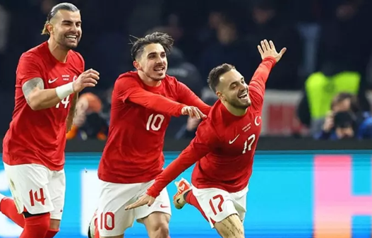 Foto - Erman Toroğlu çılgına döndü: Utan lan, defol git