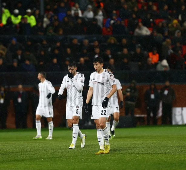 Foto - Erman Toroğlu o isimleri yerden yere vurdu! "Ortada leş bıraktılar"