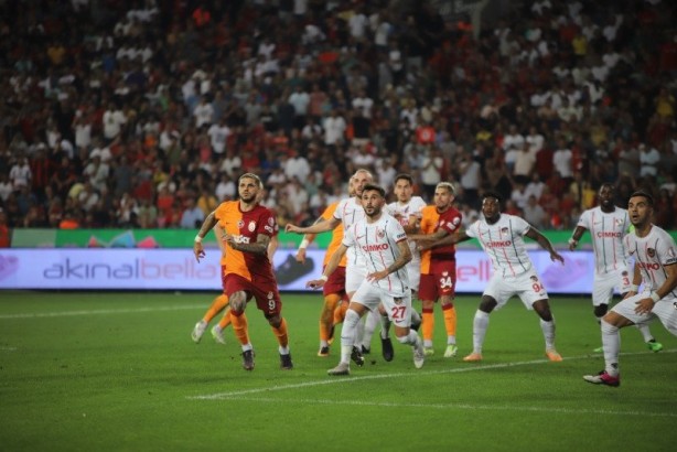 Foto - Erman Toroğlu'dan flaş penaltı açıklaması! Gaziantep FK-Galatasaray maçında olaylı pozisyon...