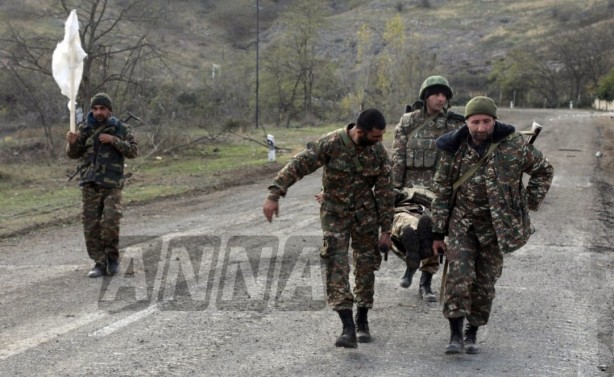 Foto - Ermeni askerleri bayrak açtı! Bakın ne için geldiler