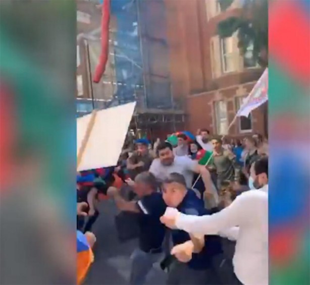 Foto - Ermeniler çizgiyi aştı! Skandal görüntüler