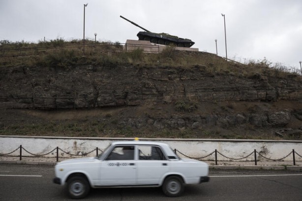 Foto - Ermeniler çizgiyi aştı! Skandal görüntüler