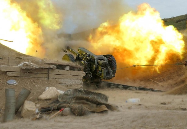 Foto - Azerbaycan bölgeleri tek tek alırken Avrupa'daki Ermeniler gerçek yüzünü gösterdi! Şehri birbirine kattılar