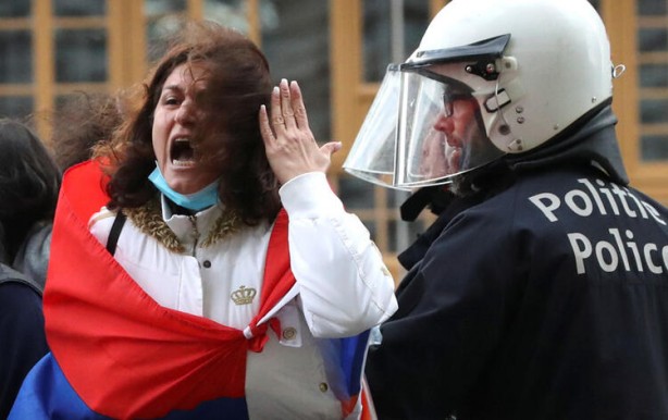 Foto - Azerbaycan bölgeleri tek tek alırken Avrupa'daki Ermeniler gerçek yüzünü gösterdi! Şehri birbirine kattılar