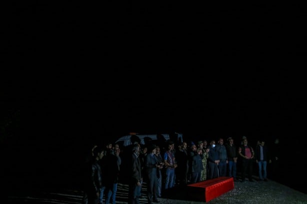 Foto - Ermenistan 'yine' vurmasın diye gece defnedildiler!
