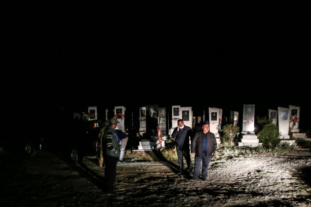 Foto - Ermenistan 'yine' vurmasın diye gece defnedildiler!
