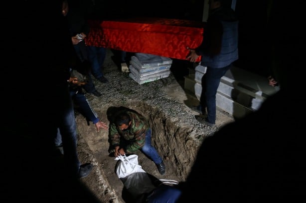 Foto - Ermenistan 'yine' vurmasın diye gece defnedildiler!